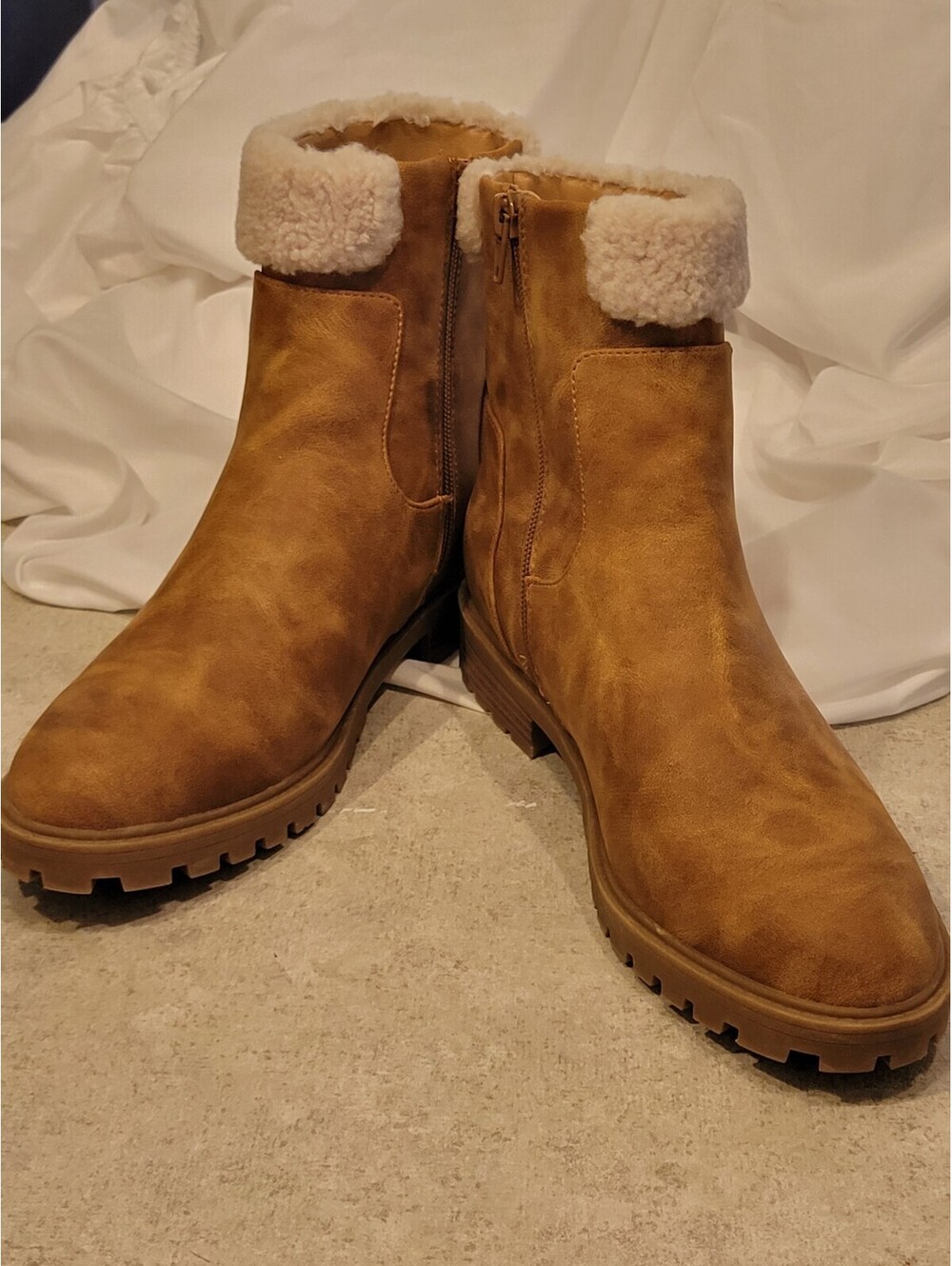 New Directions Wonderly Hexley Ladies Booties Cognac 8M  Suede  With Fur Trim